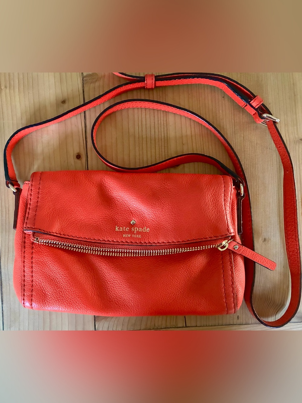 Vintage 2000’s hot pink Kate Spade clutch/crossbody